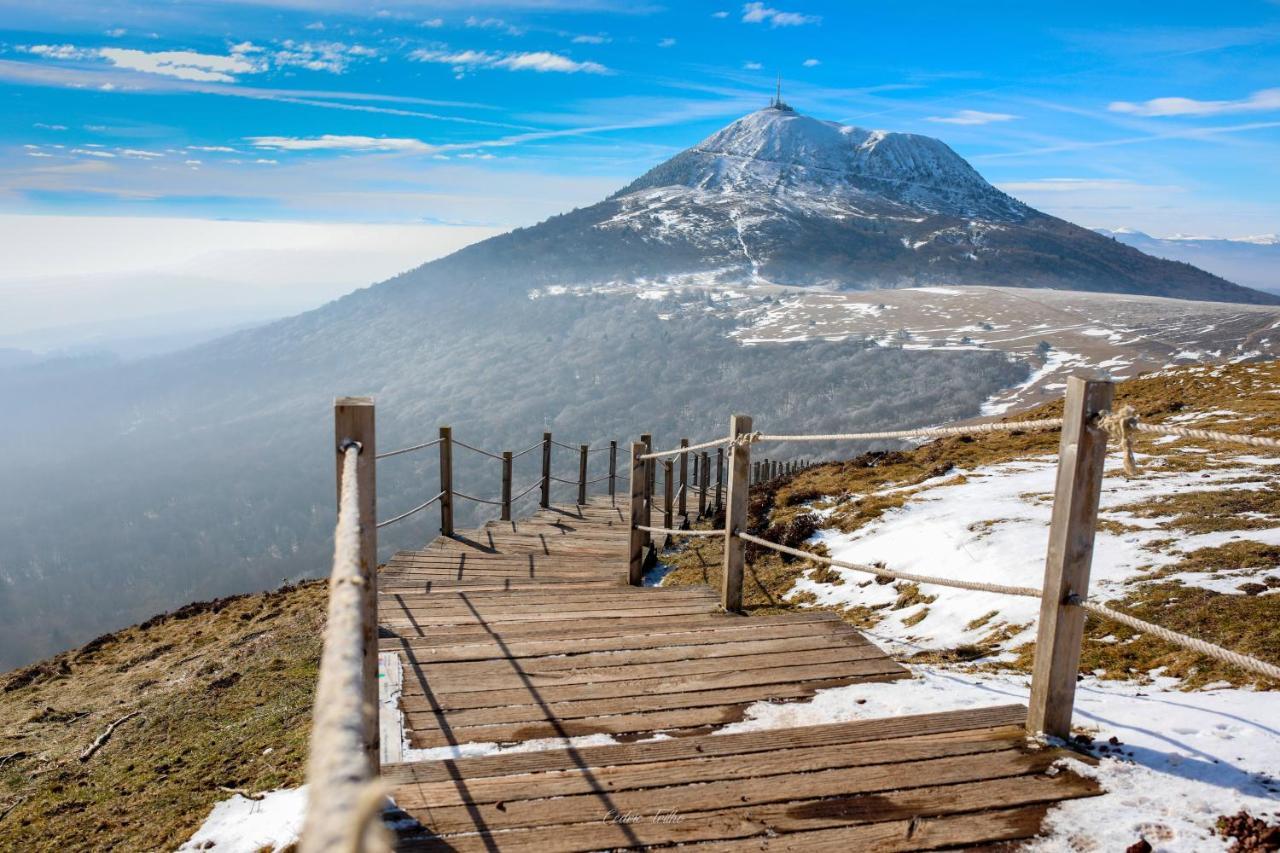 La Porte Des Volcans Blanzat Exterior foto